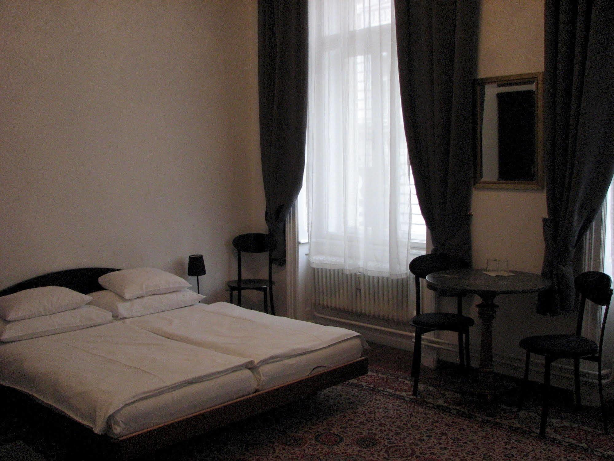 Pension Lerner Vienne Extérieur photo