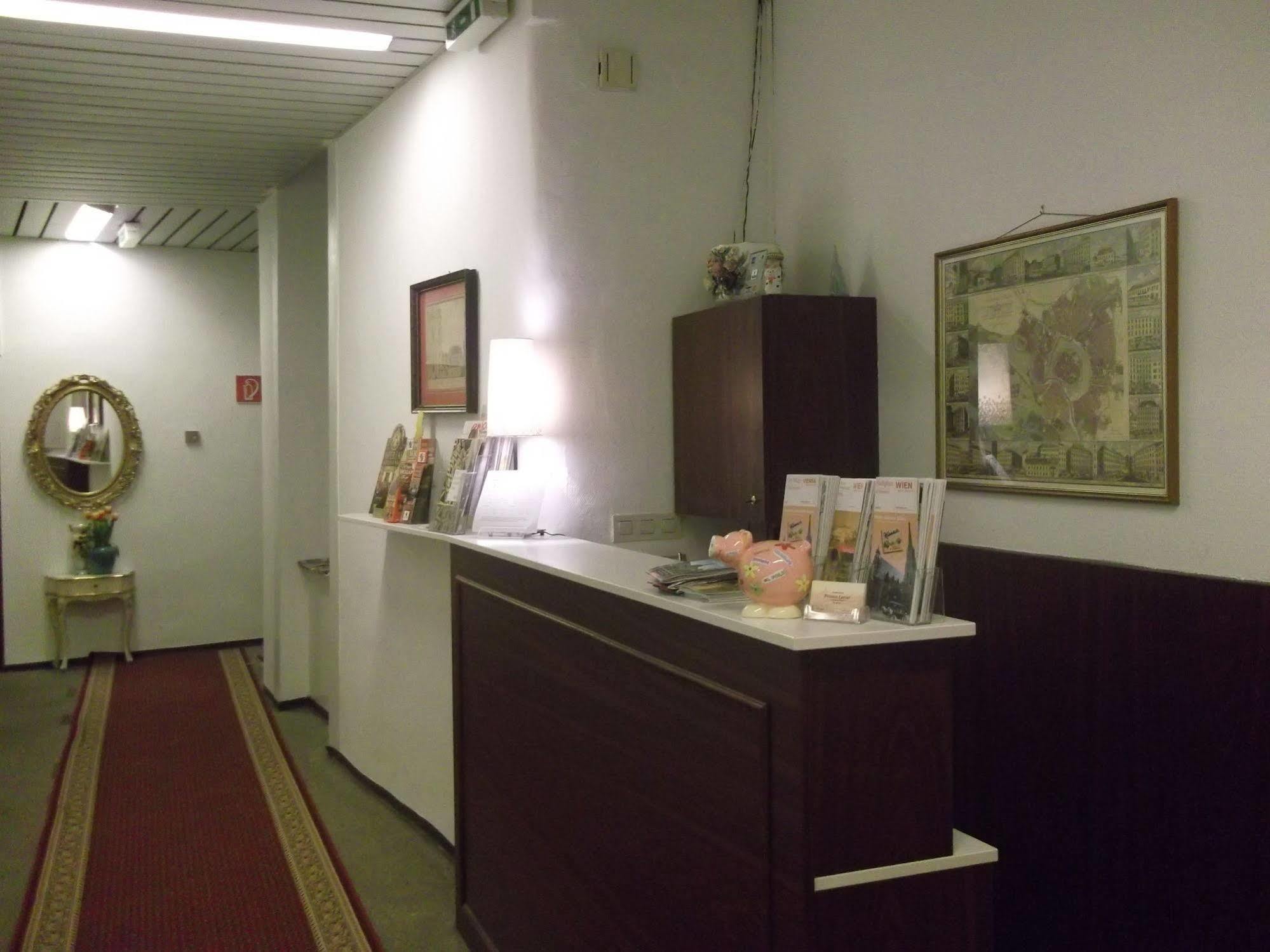 Pension Lerner Vienne Extérieur photo